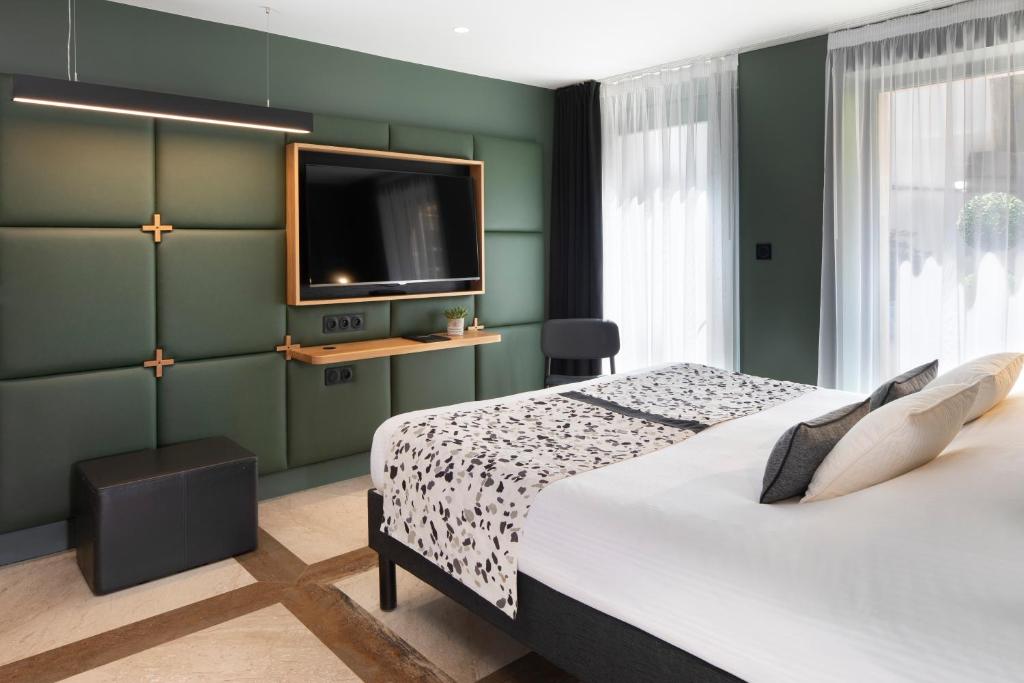 Hotel Le Colombier - 16