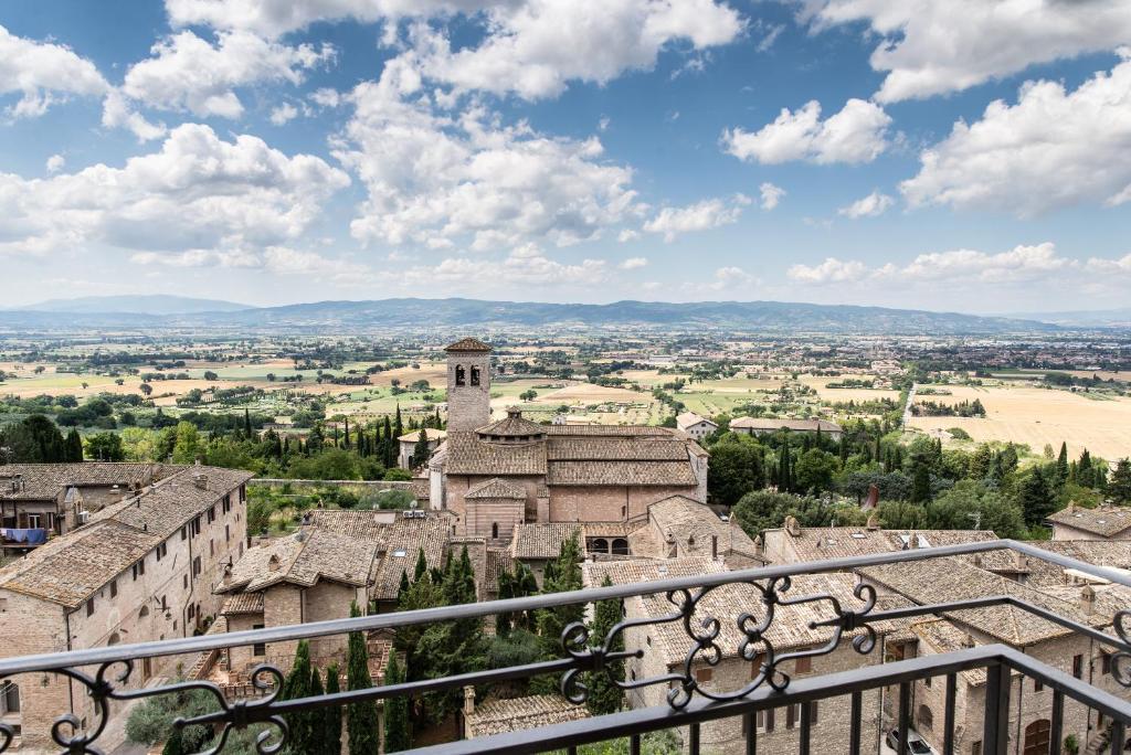 a view of the city from the tower at Assisi Panoramic Rooms in Assisi