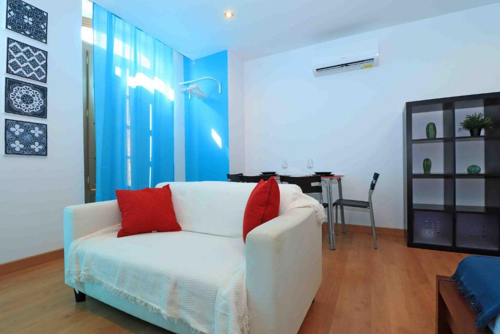 Postel nebo postele na pokoji v ubytování Del parque flats estudio lagunillas
