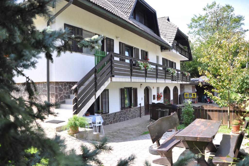 Budova, kde se bed and breakfast nachází