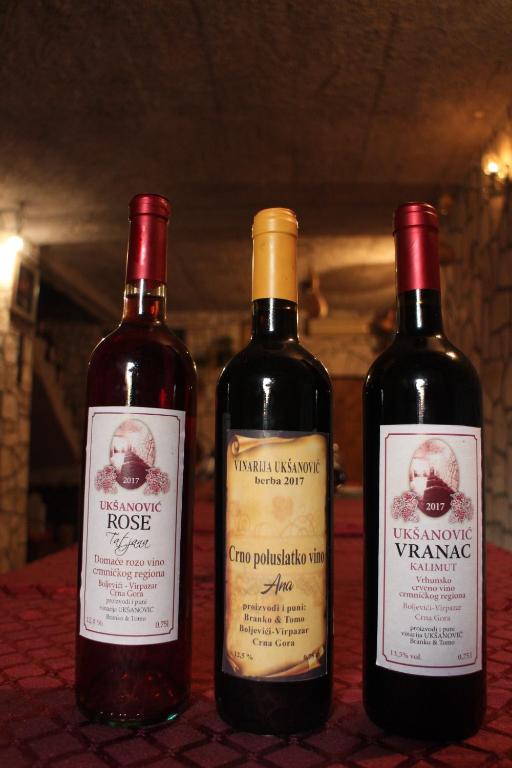 Nápoje v ubytování Studio and winery Kalimut