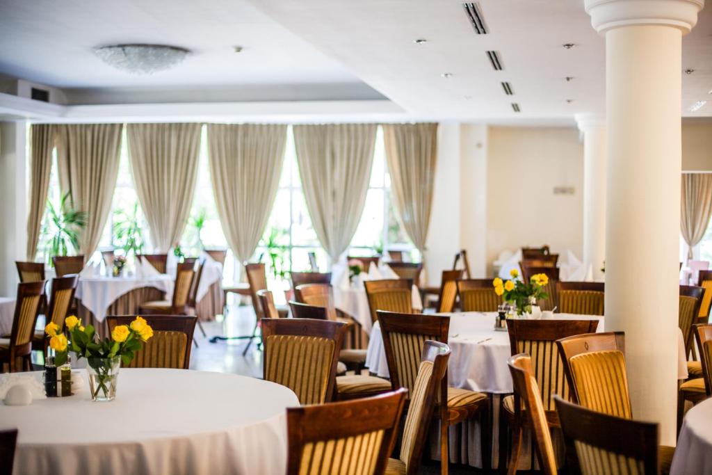 Restaurace v ubytování Hotel Lubicz