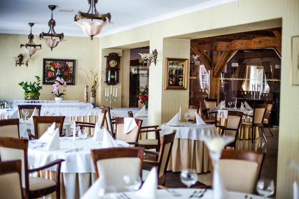 Restaurace v ubytování Hotel Lubicz