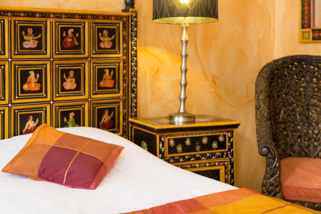 Hôtel & Spa du Domaine des Thômeaux, The Originals Relais - Habitación Triple Superior