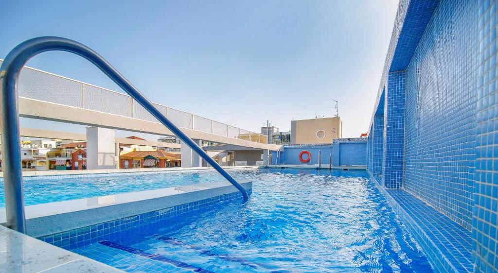 Bazén v ubytování Mainake Costa del Sol nebo v jeho okolí