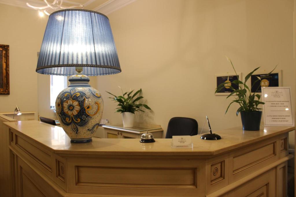 Umberto House Catania - Resim 14