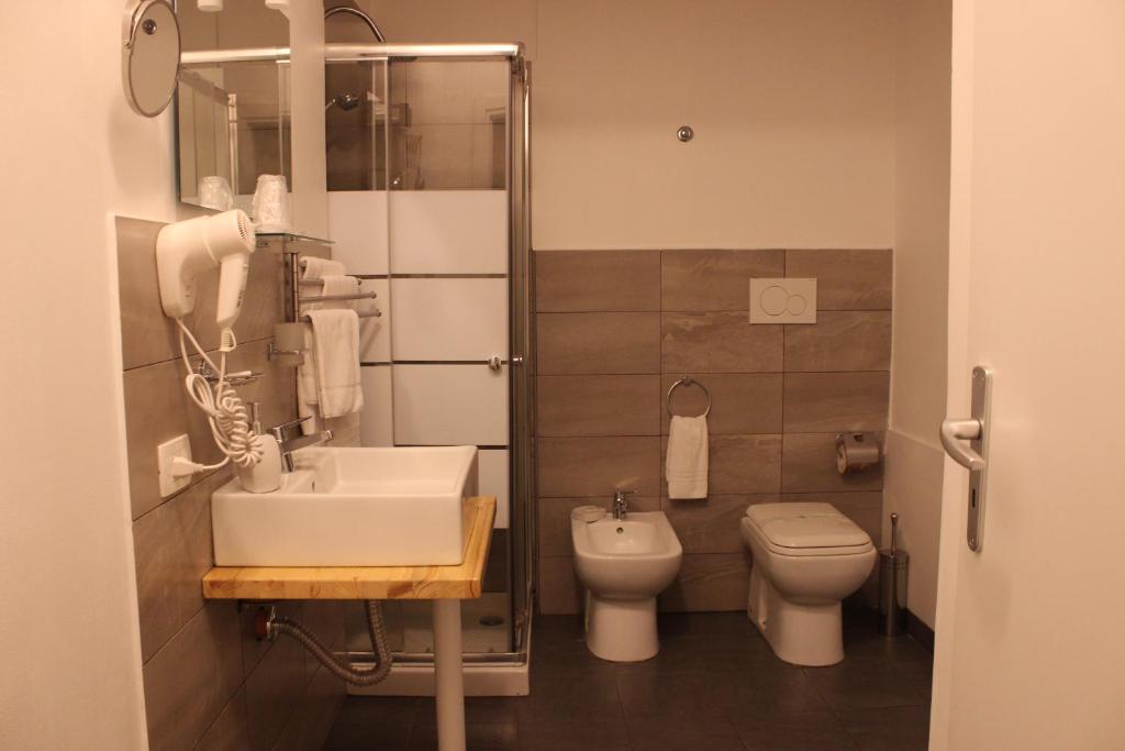 Umberto House Catania - Resim 10