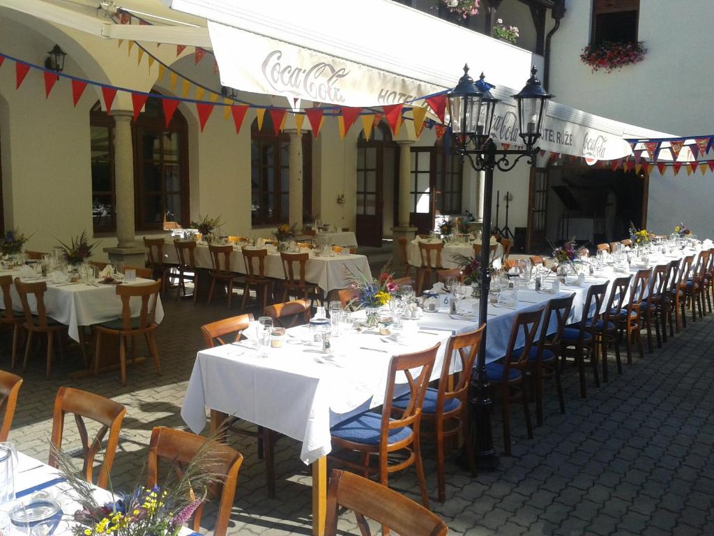 Restaurace v ubytování Hotel Růže