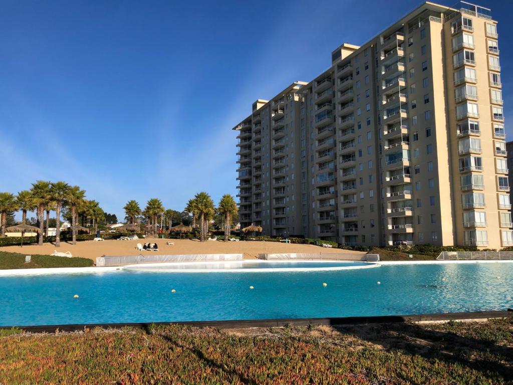 Bazén v ubytování Vista Laguna Apartment nebo v jeho okolí