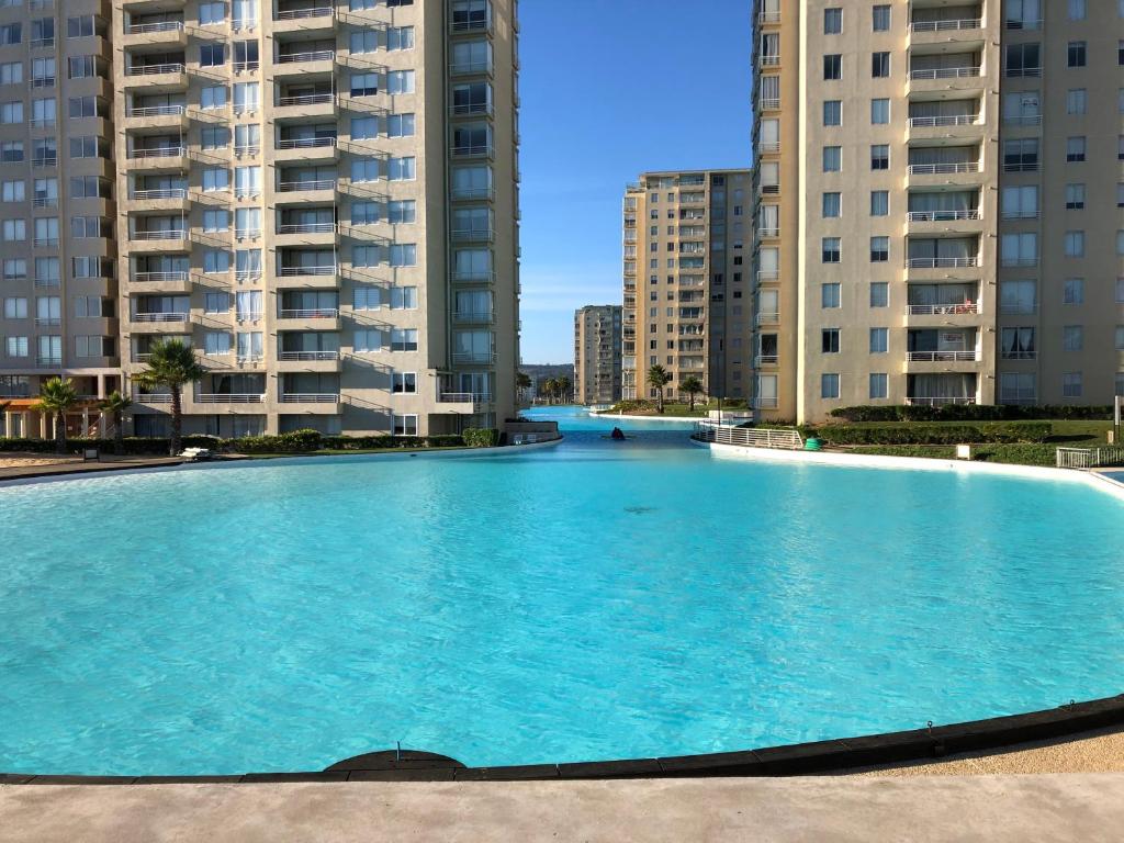 Bazén v ubytování Vista Laguna Apartment nebo v jeho okolí