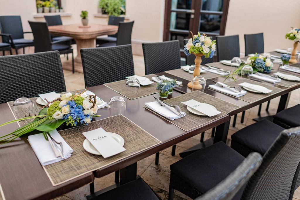 Restaurace v ubytování Platan Udvarhaz