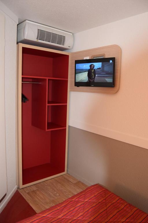 Premiere Classe Creil - Villers Saint Paul - Chambre Triple Avec 1 Lit Double + 1 Lit Simple