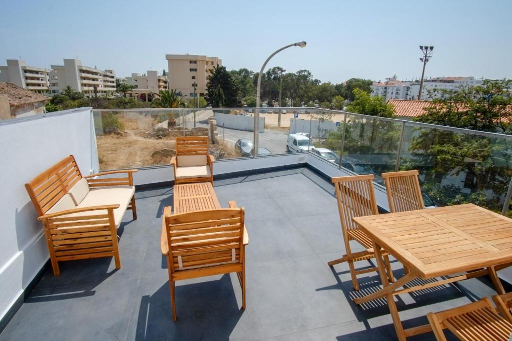 Apartamentos Pinhão - Three-Bedroom Apartment