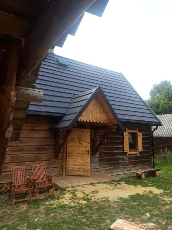 صورة لـ Agroturystyka LipoweWzgórze domek Danusia في Tereszpol