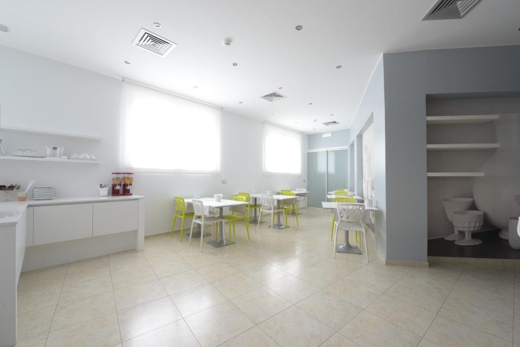 Kuchyň nebo kuchyňský kout v ubytování Imperiali Hotel