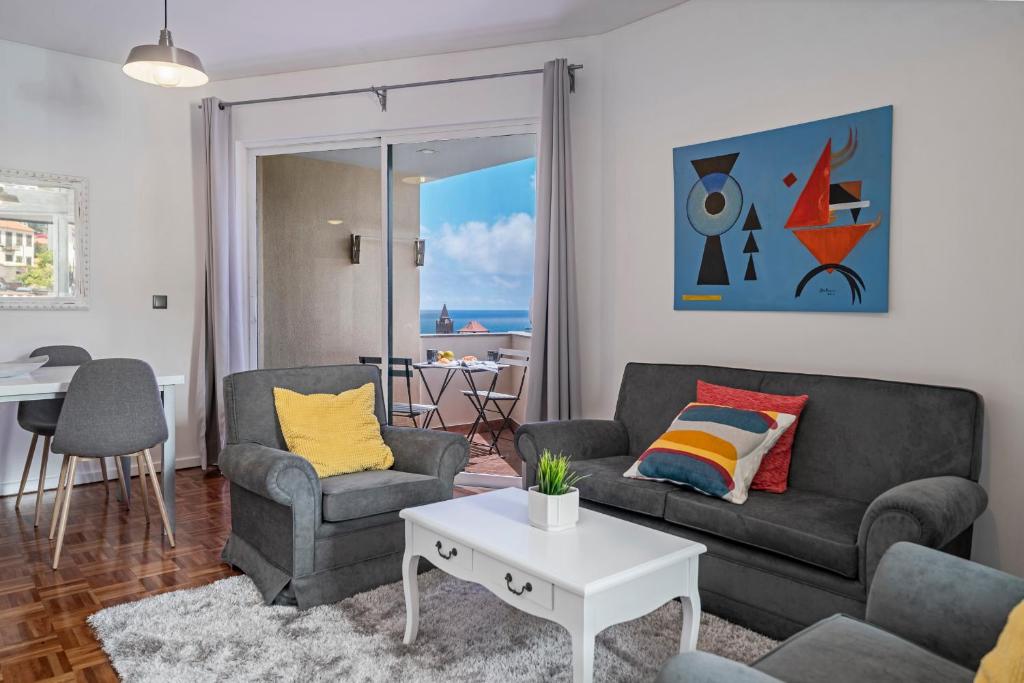 Posezení v ubytování Luxury View Apartment Funchal - free parking