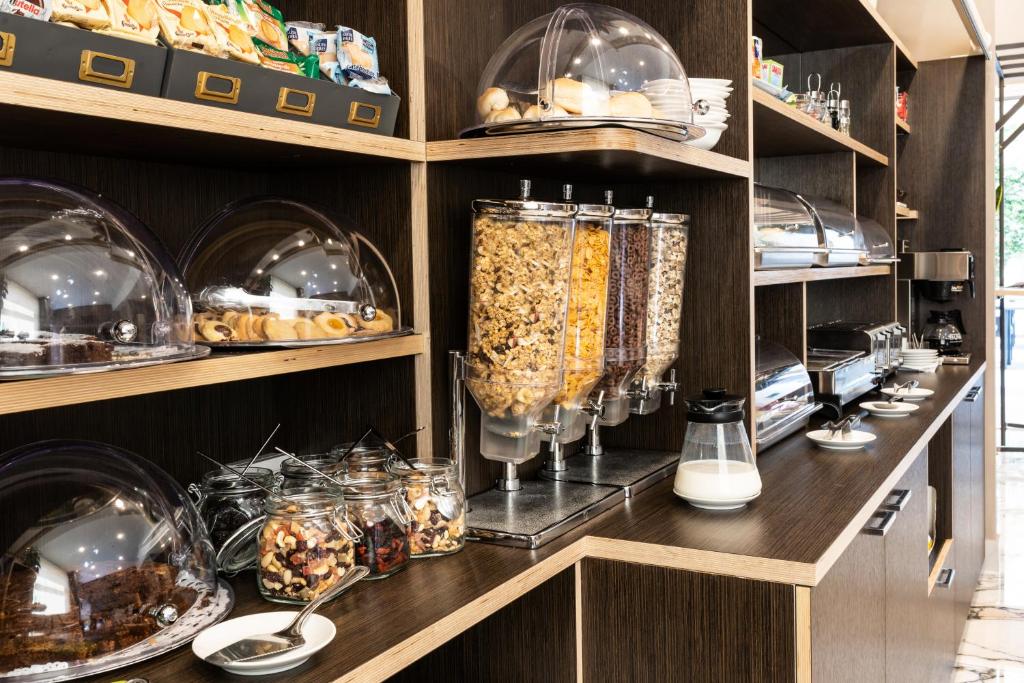 Hotel Milano Castello - Resim 39