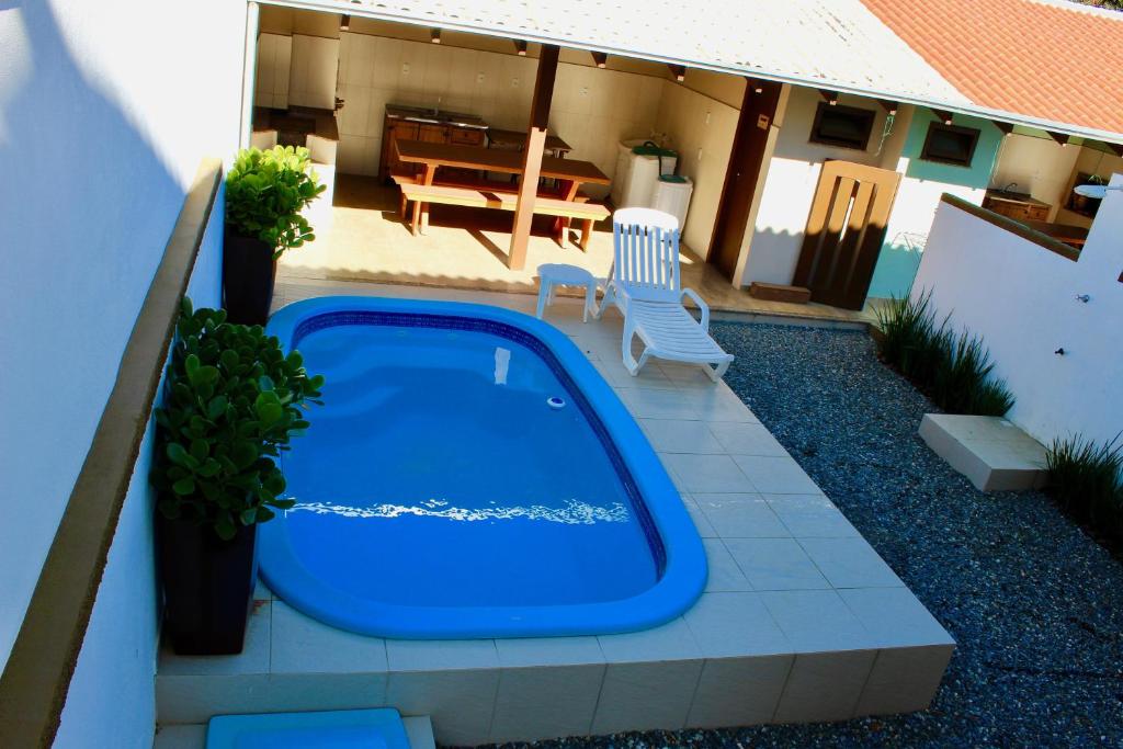  Sobrado com piscina em Mariscal Rutilio N125