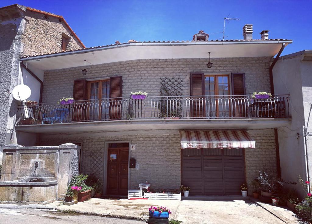 Zdjęcie z galerii obiektu Wanderlust Sant'Angelo il paese delle Fiabe w mieście Roccalvecce