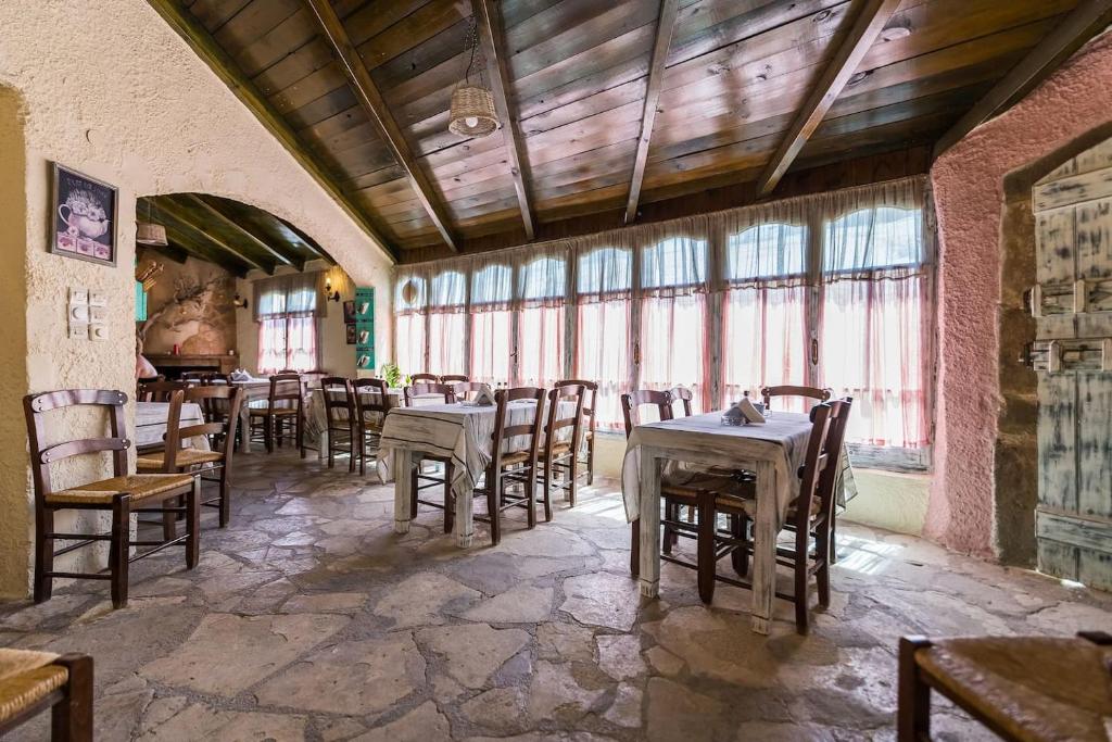 Restaurace v ubytování Diogenis House