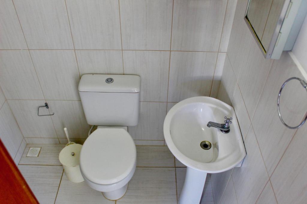  Sobrado com piscina em Mariscal Rutilio N125