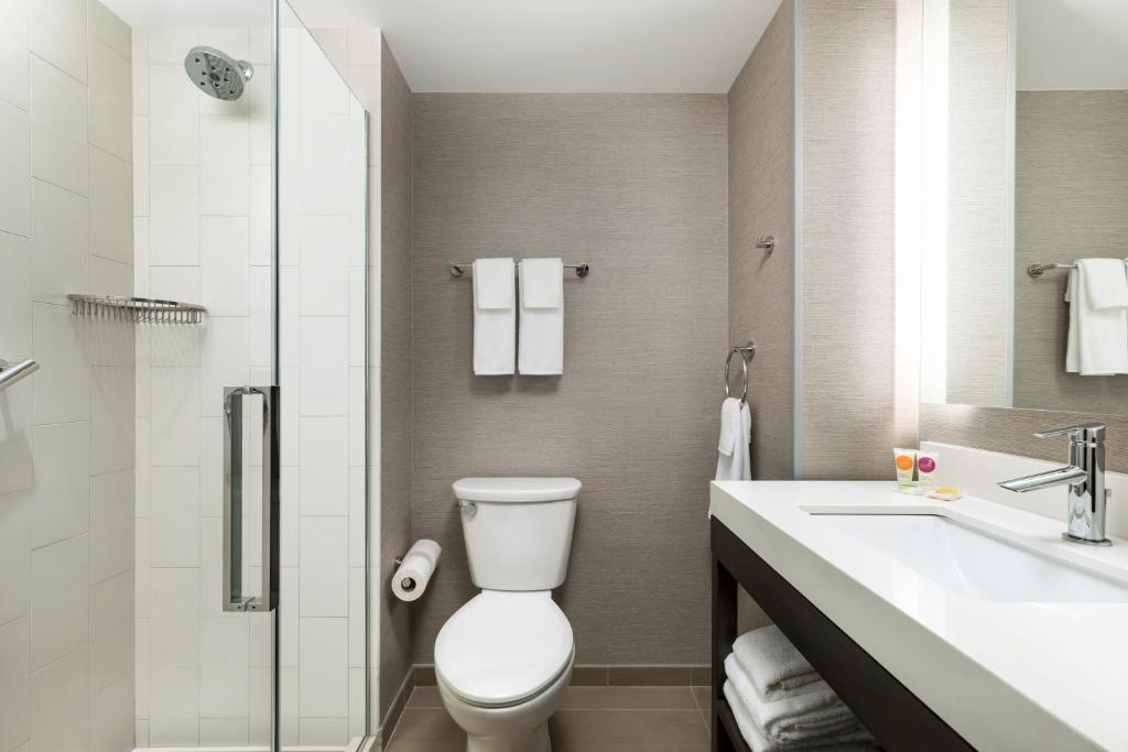 Hyatt Place New York City - Times Square - Double Room With Two Double Beds And Sofa Bed - City View