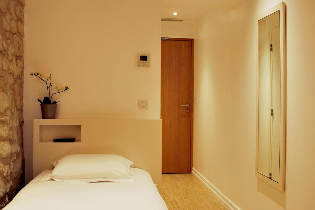 Hôtel De La Herse d'Or - Resim 38