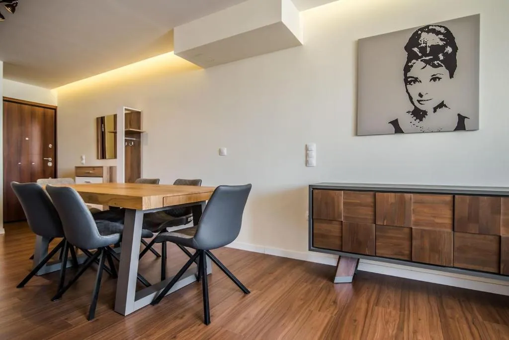 Modern Luxury Home 74qm, 3 rooms, in the Heart of Monastiraki, Atena, Grecia