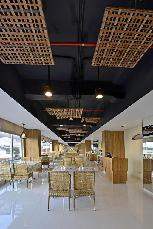 Whiz Prime Hotel Basuki Rahmat Malang