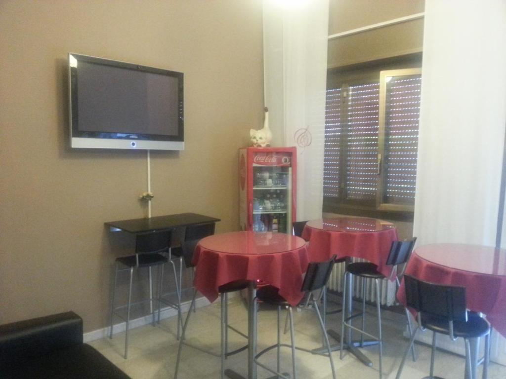 Telewizja i/lub zestaw kina domowego w obiekcie Hotel Bicocca