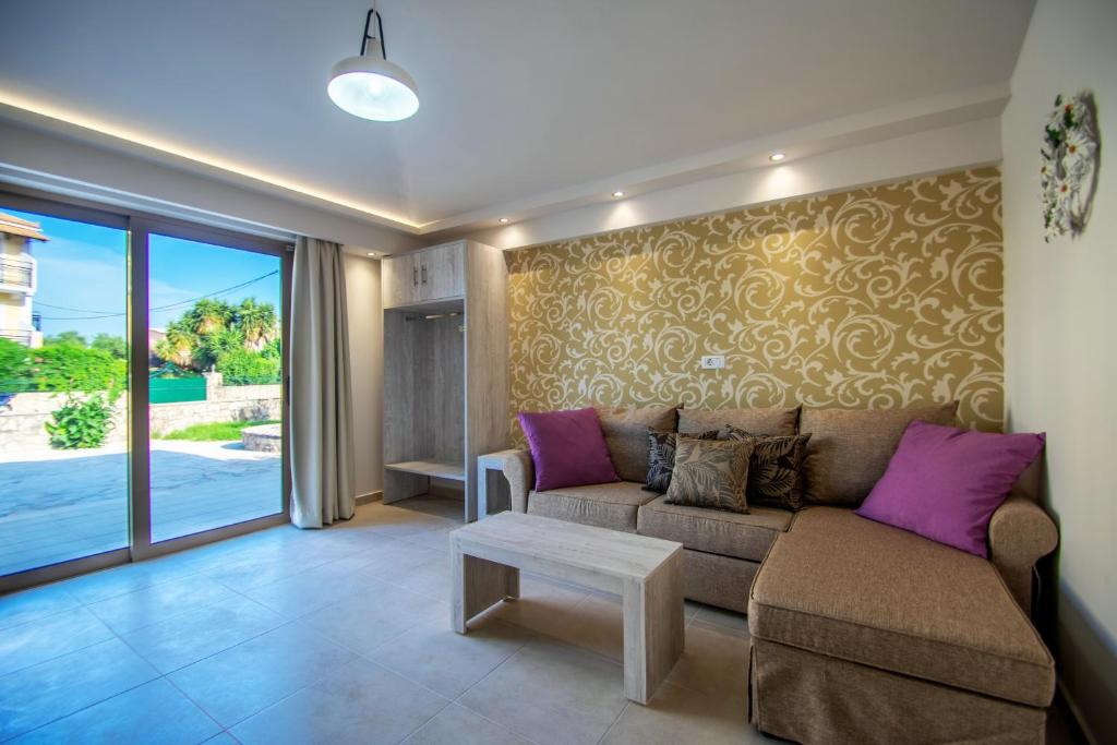 Paradise Apartments - 