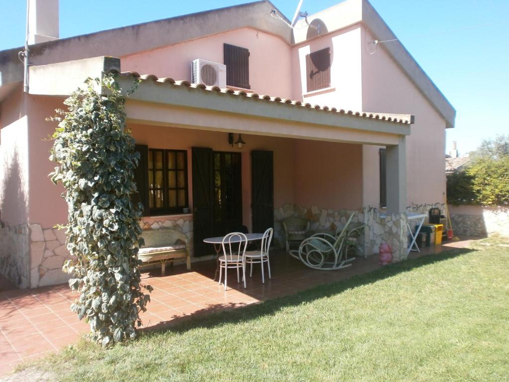 Photo de la galerie de l'établissement Casa Vacanze Torre Foxi, à Quartu SantʼElena