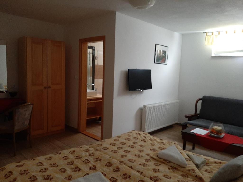 House Maka - Budget Triple Room