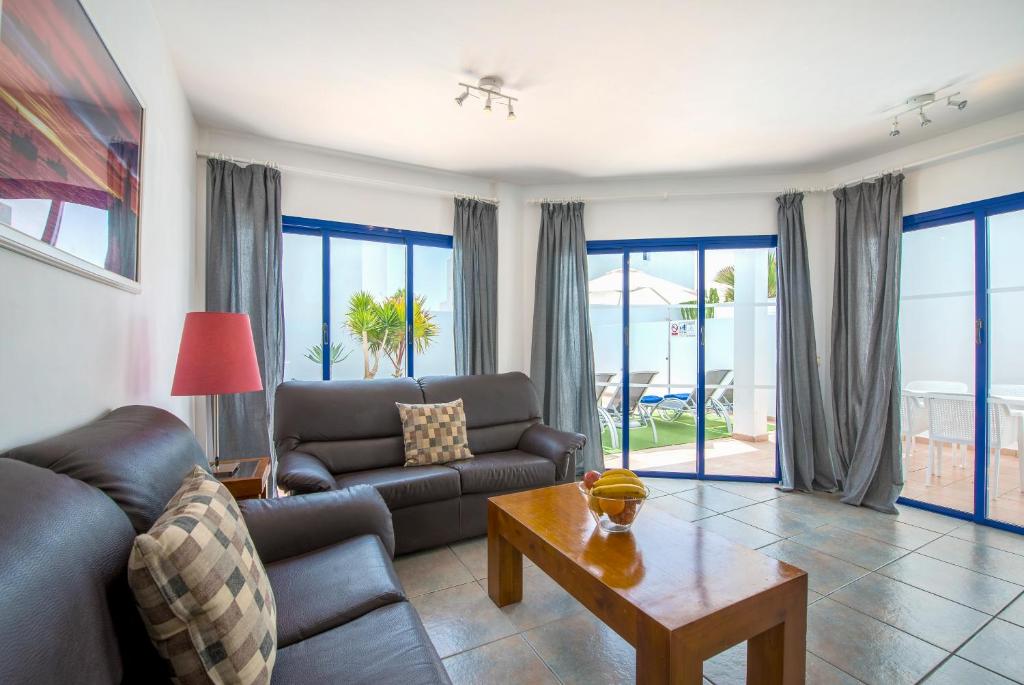 Posezení v ubytování Villas Puerto Rubicon