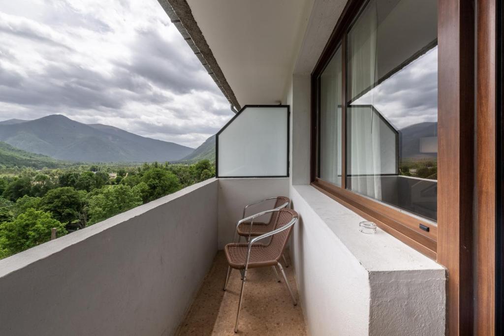 Nespecifikovaný výhled na hory nebo výhled na hory při pohledu z hotelu
