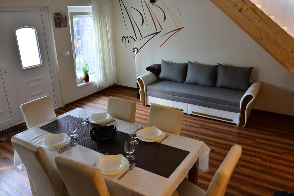 Posedenie v ubytovaní Room4U Apartment