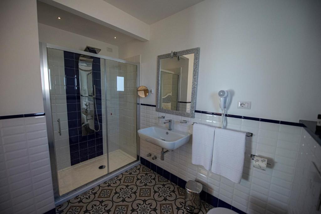 Koupelna v ubytování Sui Generis Tropea Luxury Rooms