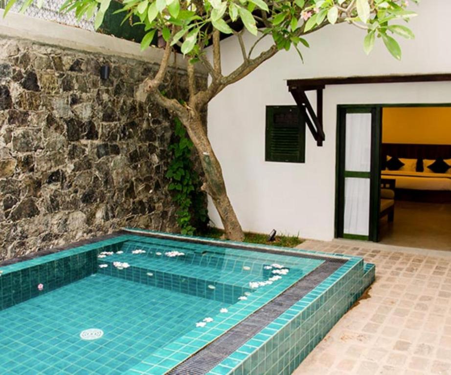 Bazén v ubytování Regenta Arie Lagoon Negombo nebo v jeho okolí