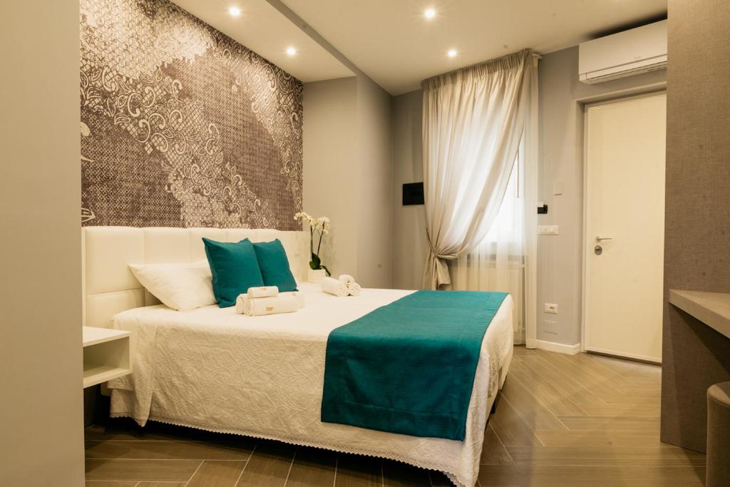 Golden Residence - Deluxe Triple Room