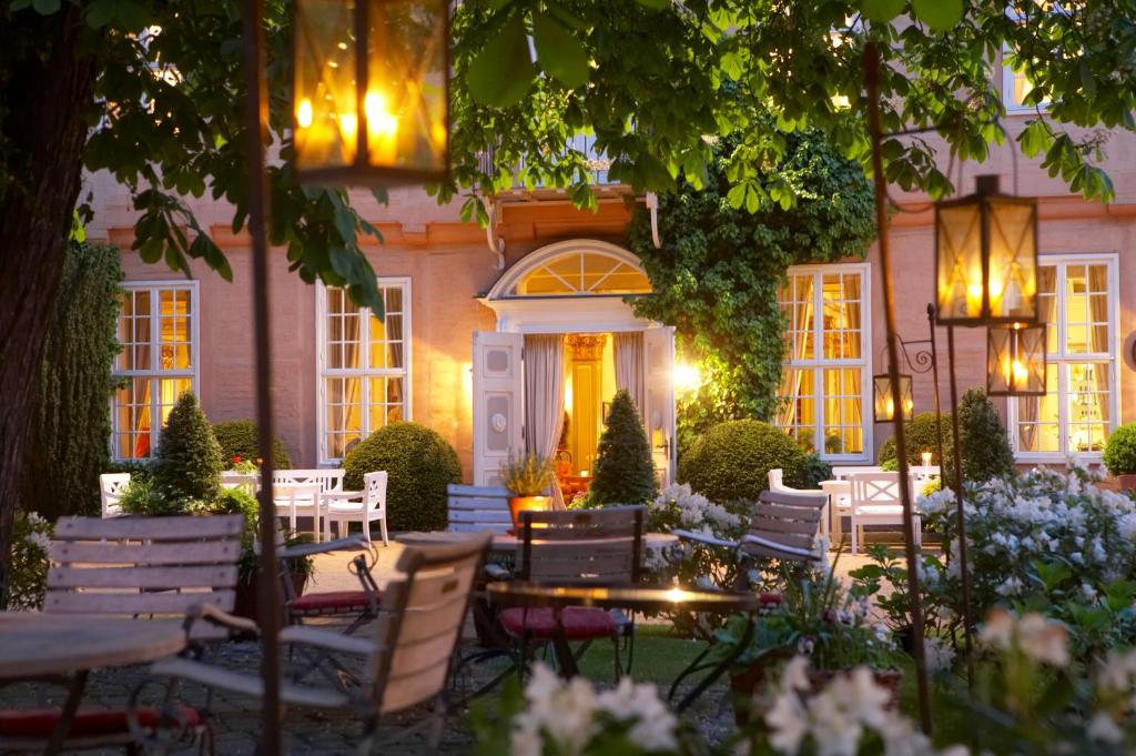 Zahrada ubytování Althoff Hotel Fürstenhof