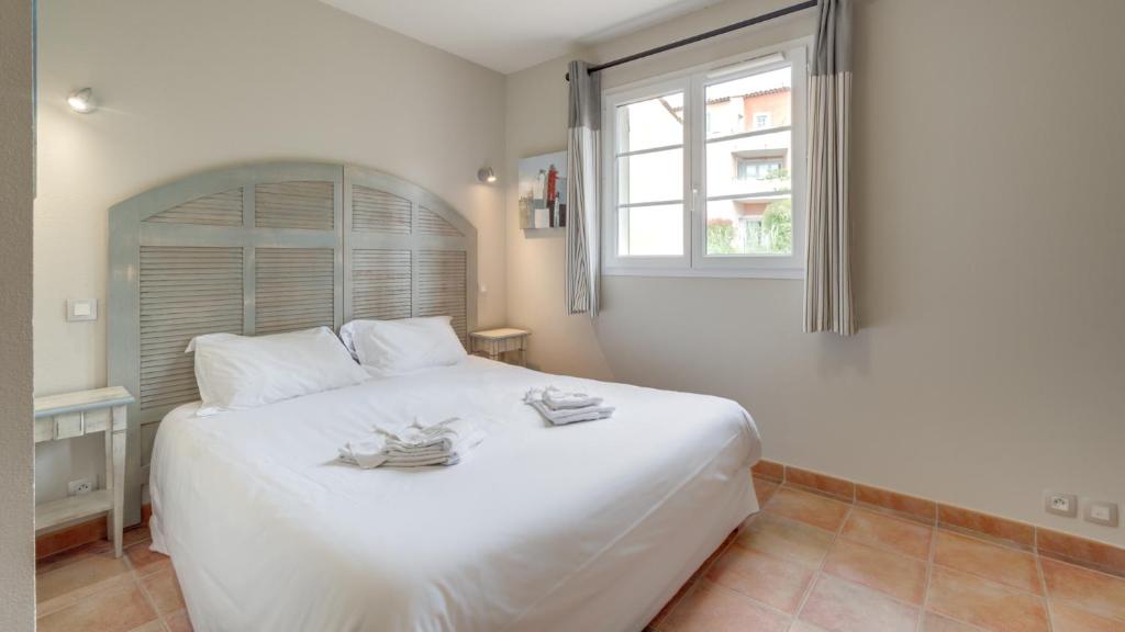 Vacancéole – Le Domaine de Camiole - Studio Avec Balcon