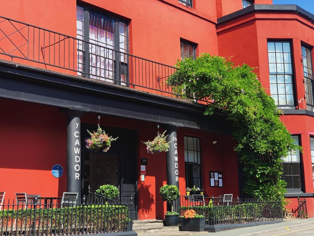 Gallery image of The Cawdor in Llandeilo