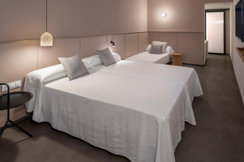 GHT Miratge - Only Adults 18 and up, Lloret de Mar ...