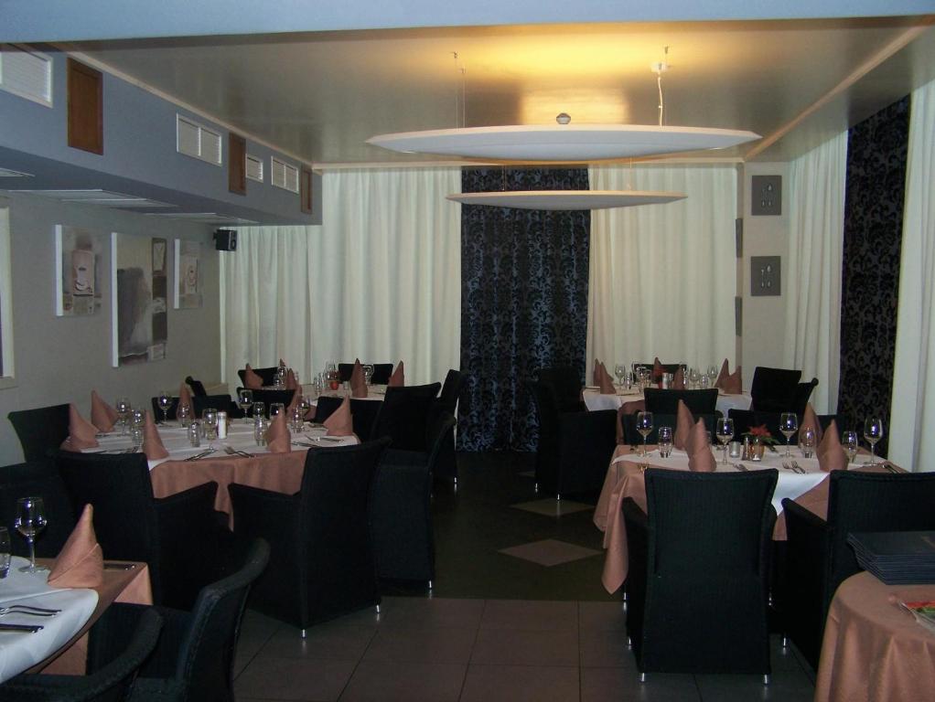 Restaurace v ubytování Hotel Les Mignees