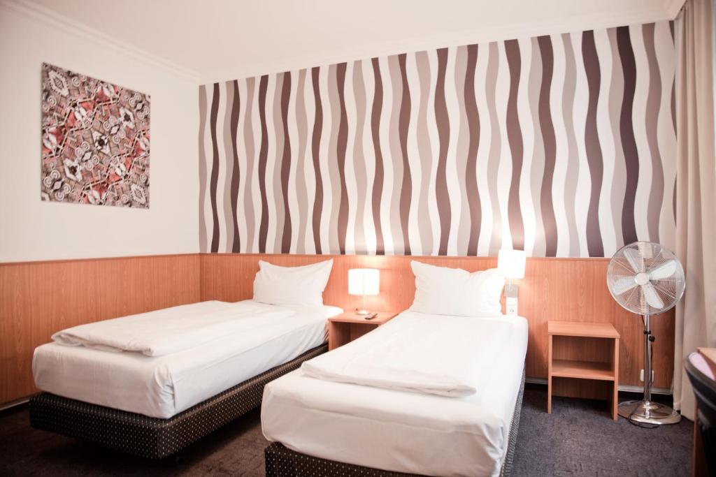 Les Nations - Resim 45