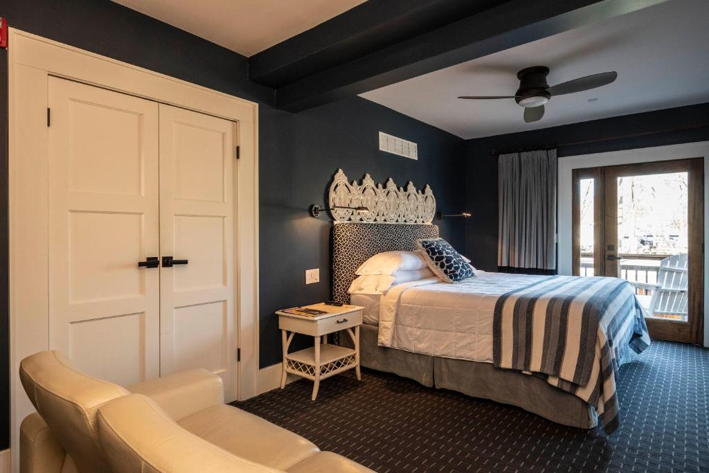 Hotel Broad Ripple - King Room With Balcony