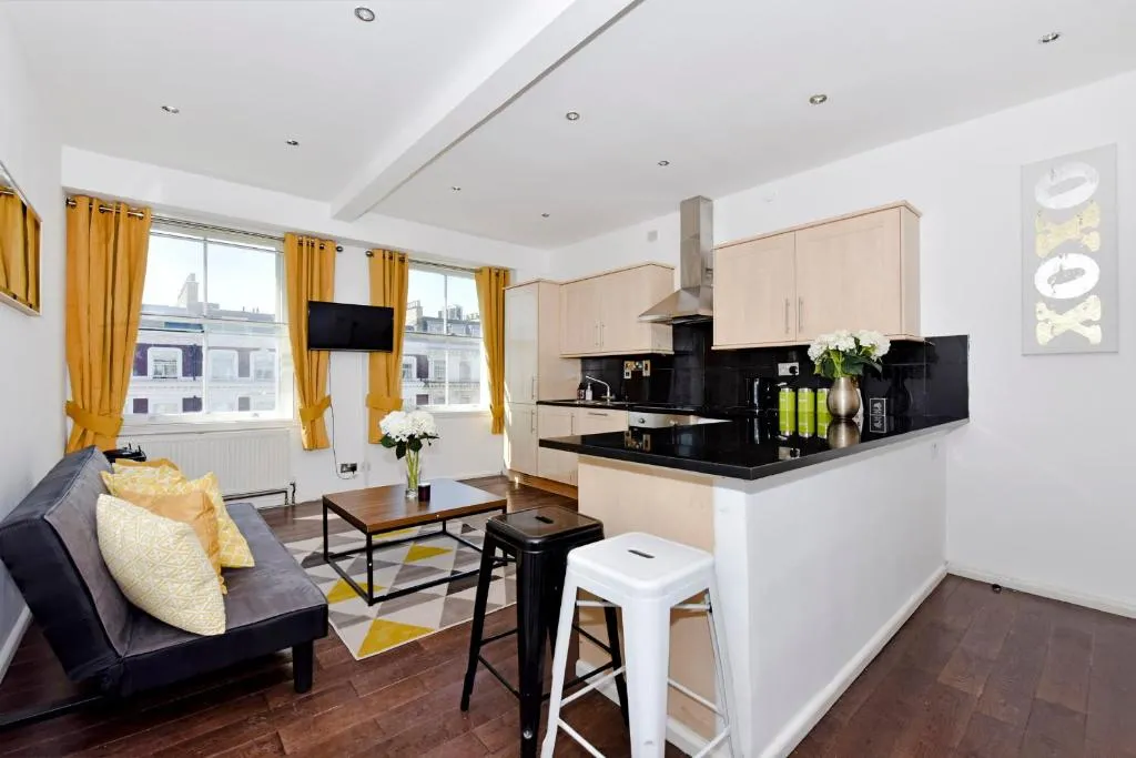 Cromwell Road fully furnished apartment sleeps 5, London, United Kingdom