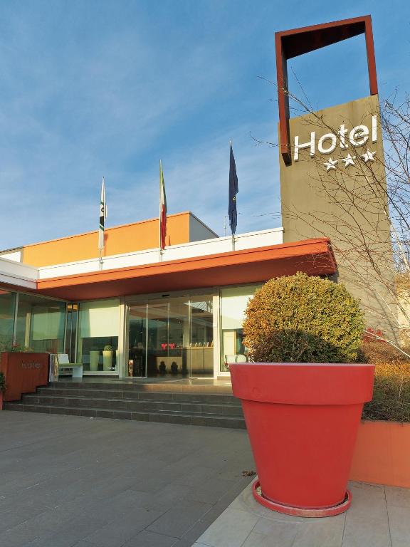Budova, kde se hotel nachází