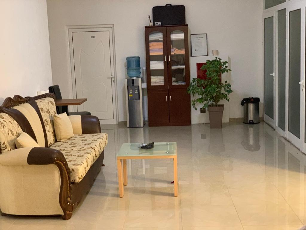Emro-S - Appartement Avec Balcon