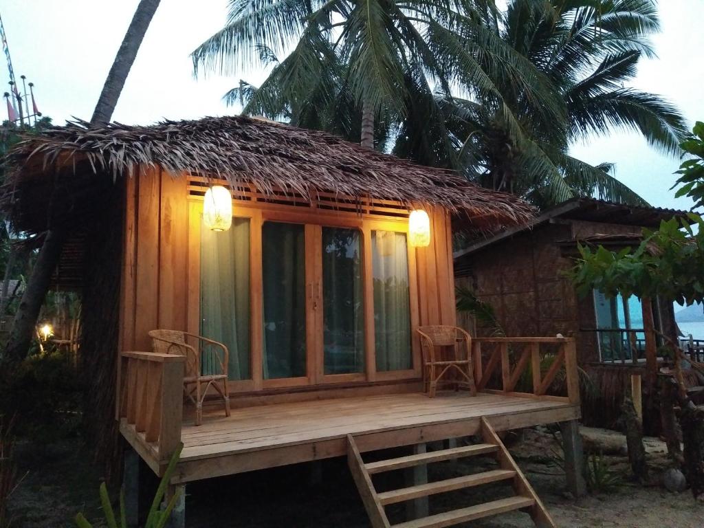 The Tropical Koh Mook - Bungalow - Beach Front
